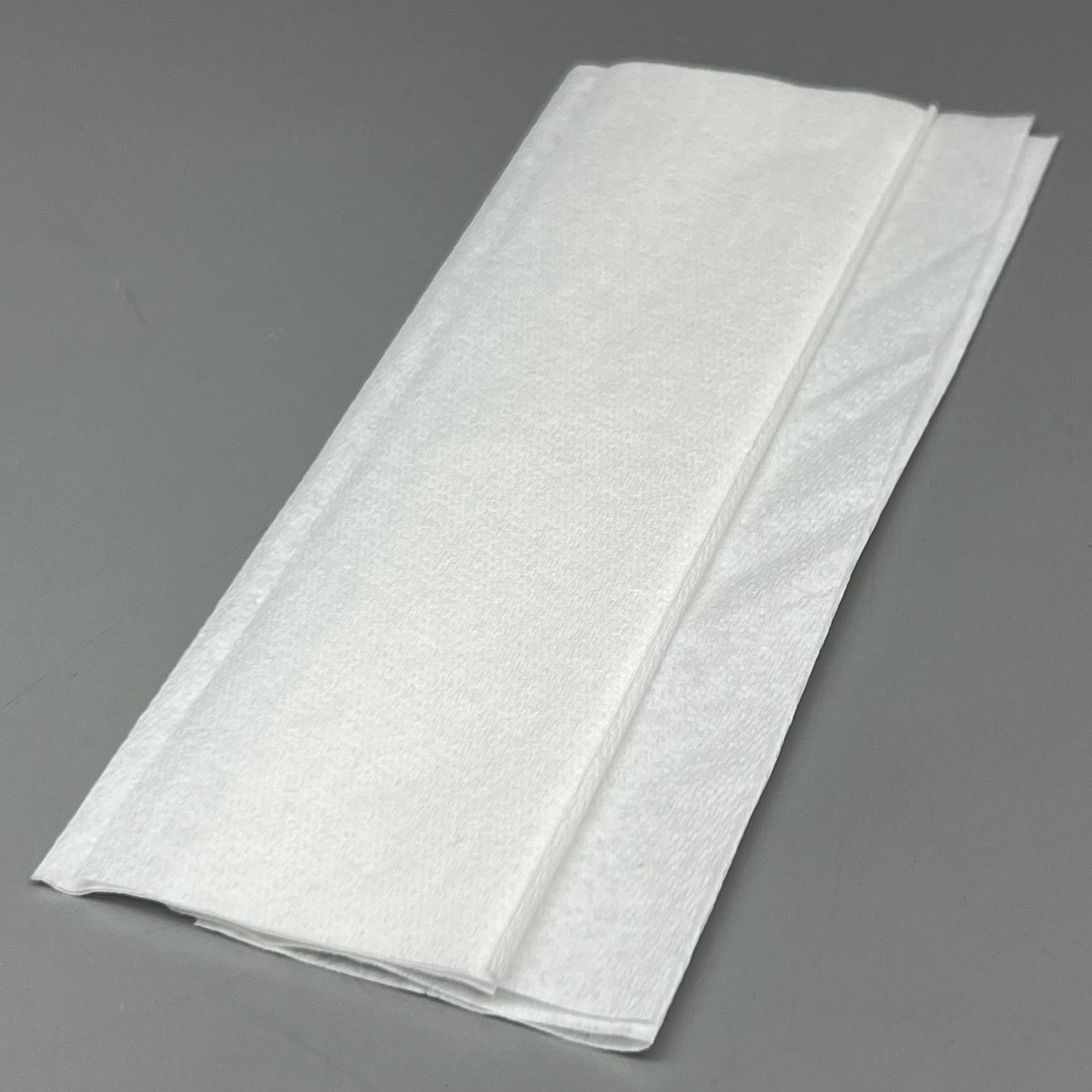 TORK Toallas de Papel Plegado Múltiple Paquete de 16 (250/paquete) 22,86 cm x 24,13 cm
