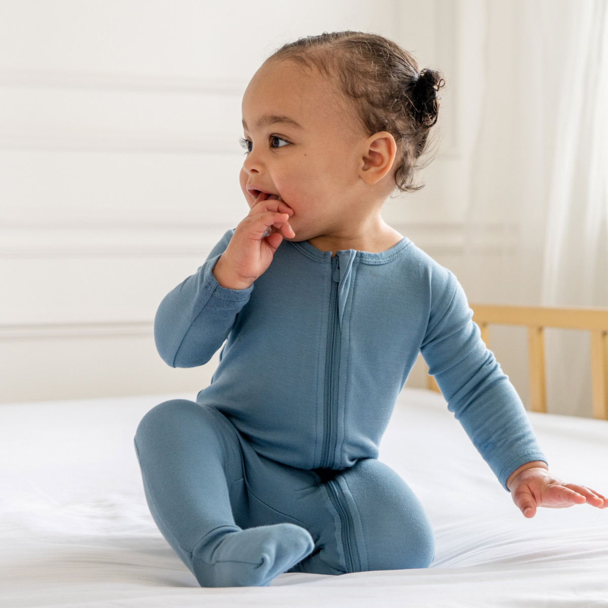 Pijama de bambú para bebé con DreamCuffs®