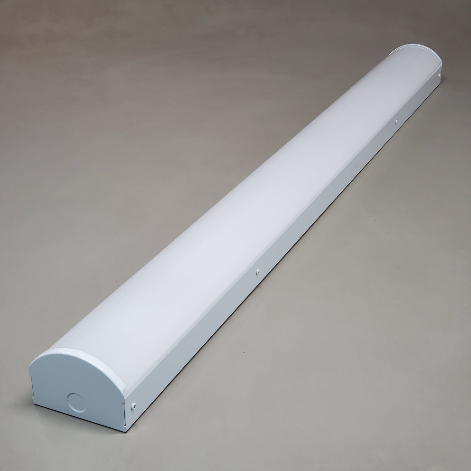 BARRON lighting group Trace Lite 4' Stairwell Lighting Color & Power Switchable SSF-4-CP-SC (New)
