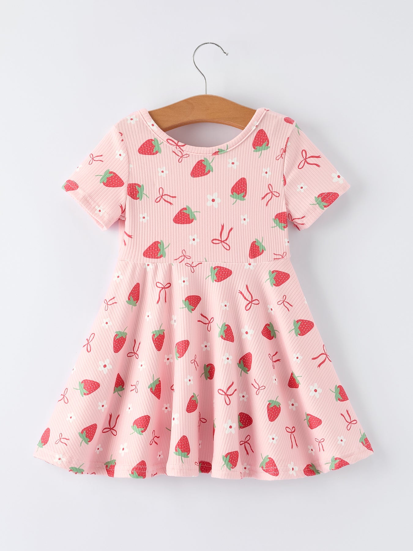 Vestido de manga corta con lazo de fresa para niña
