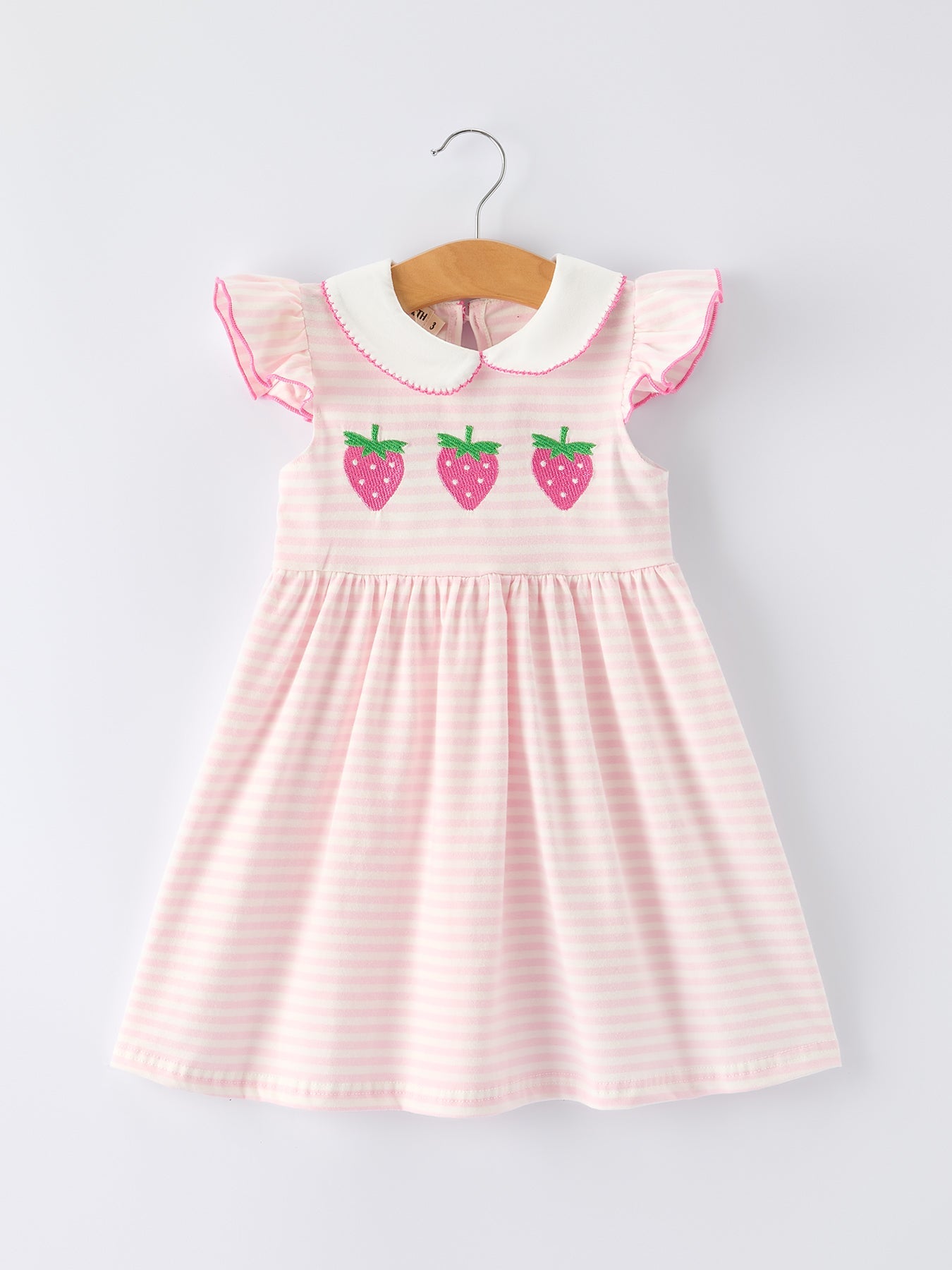 Vestido de niña con estampado de fresas y cuello Peter Pan con volantes