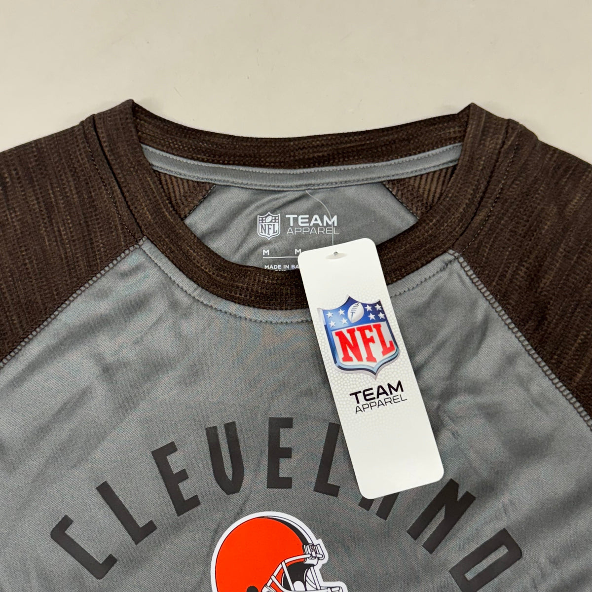 Camiseta de manga larga de los Cleveland Browns de la NFL, talla M, marrón/gris, 1802970. Fabricada en 1946.