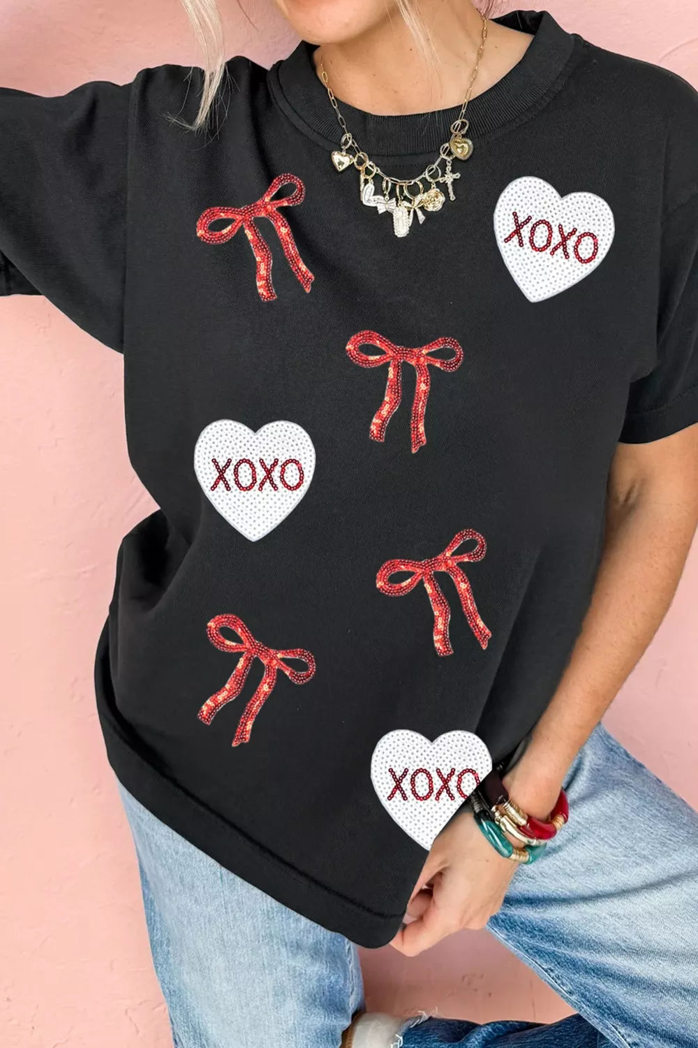 Camiseta suelta con lentejuelas en forma de corazón y lazo de San Valentín XOXO