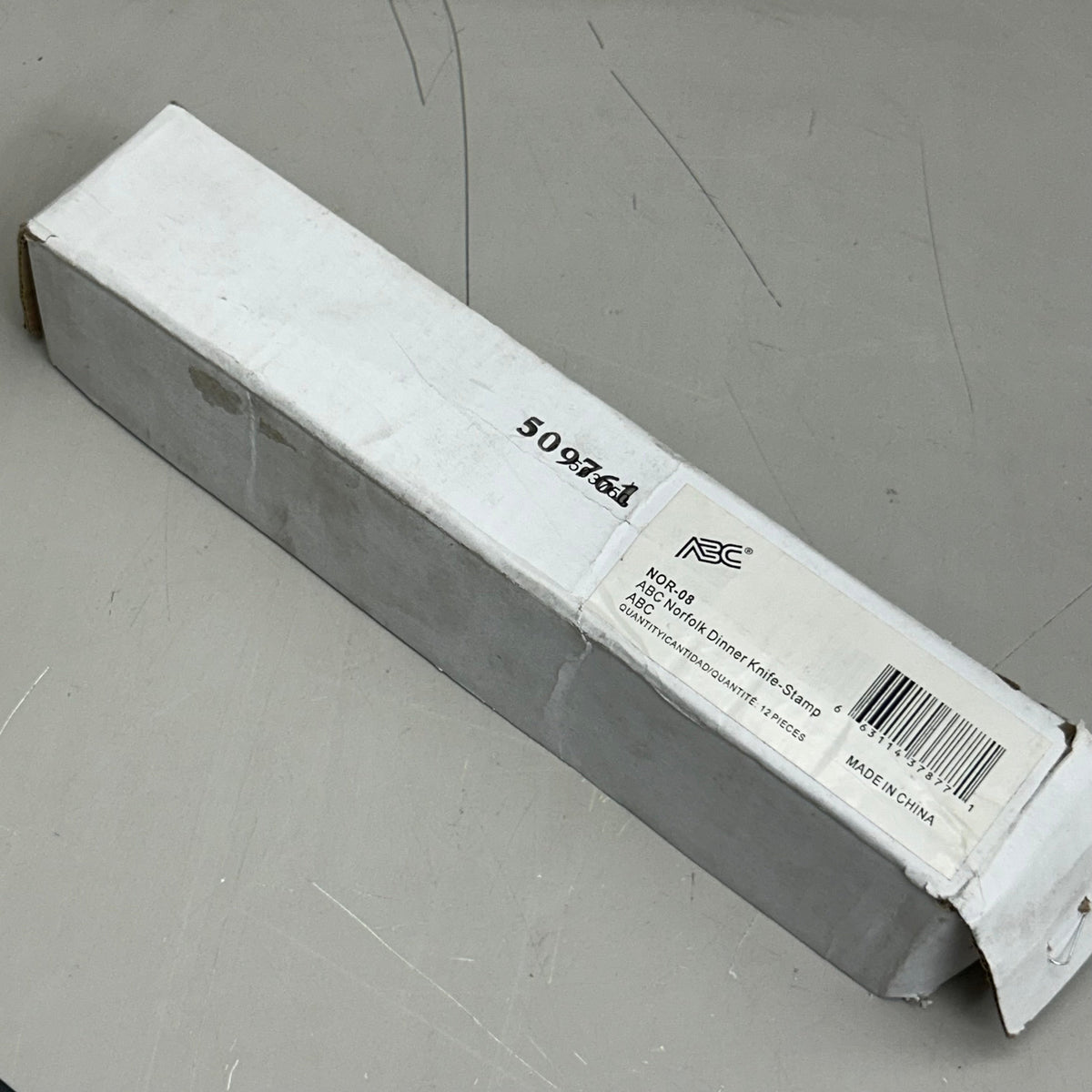 ABC (Paquete de 12) Cuchillo de mesa de acero inoxidable Norfolk Stamped 8.5" NOR-08 (Nuevo-Otro-Empaque Dañado)