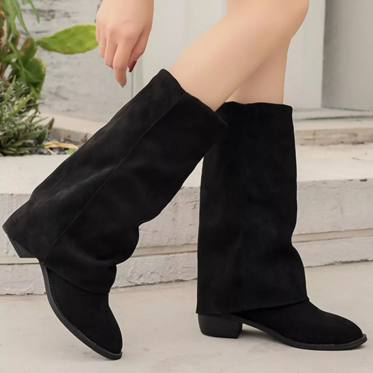 Botas de tacón de bloque con punta
