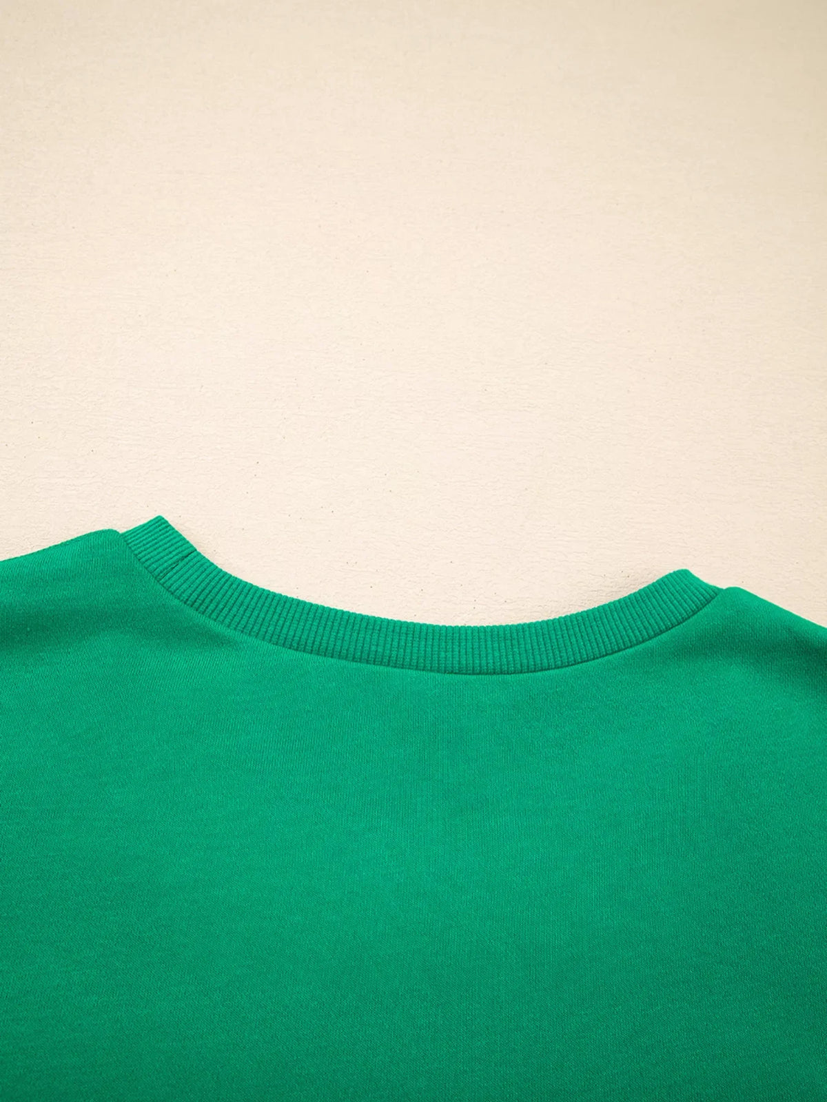 Sudadera con bordado navideño HOLLY JOLLY Toalla