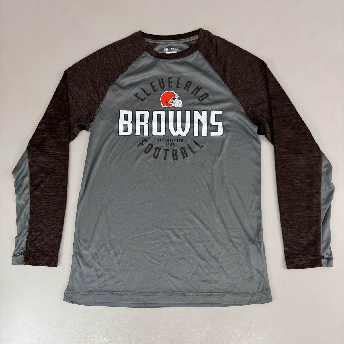 Camiseta de manga larga de los Cleveland Browns de la NFL, talla M, marrón/gris, 1802970. Fabricada en 1946.