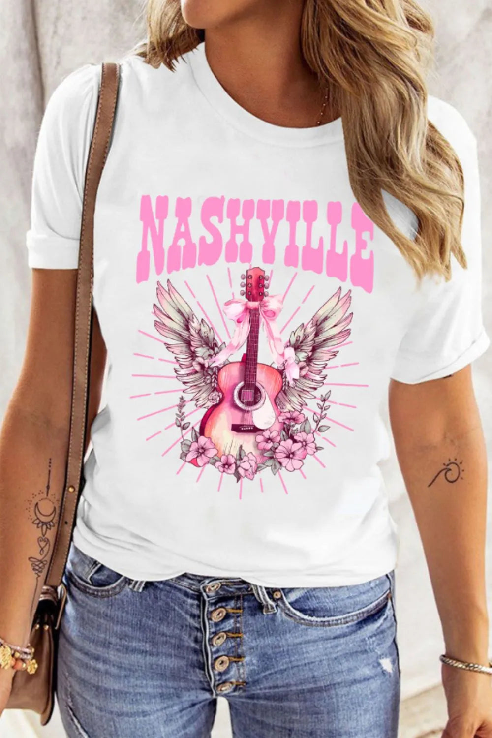Camiseta gráfica de manga corta con cuello redondo