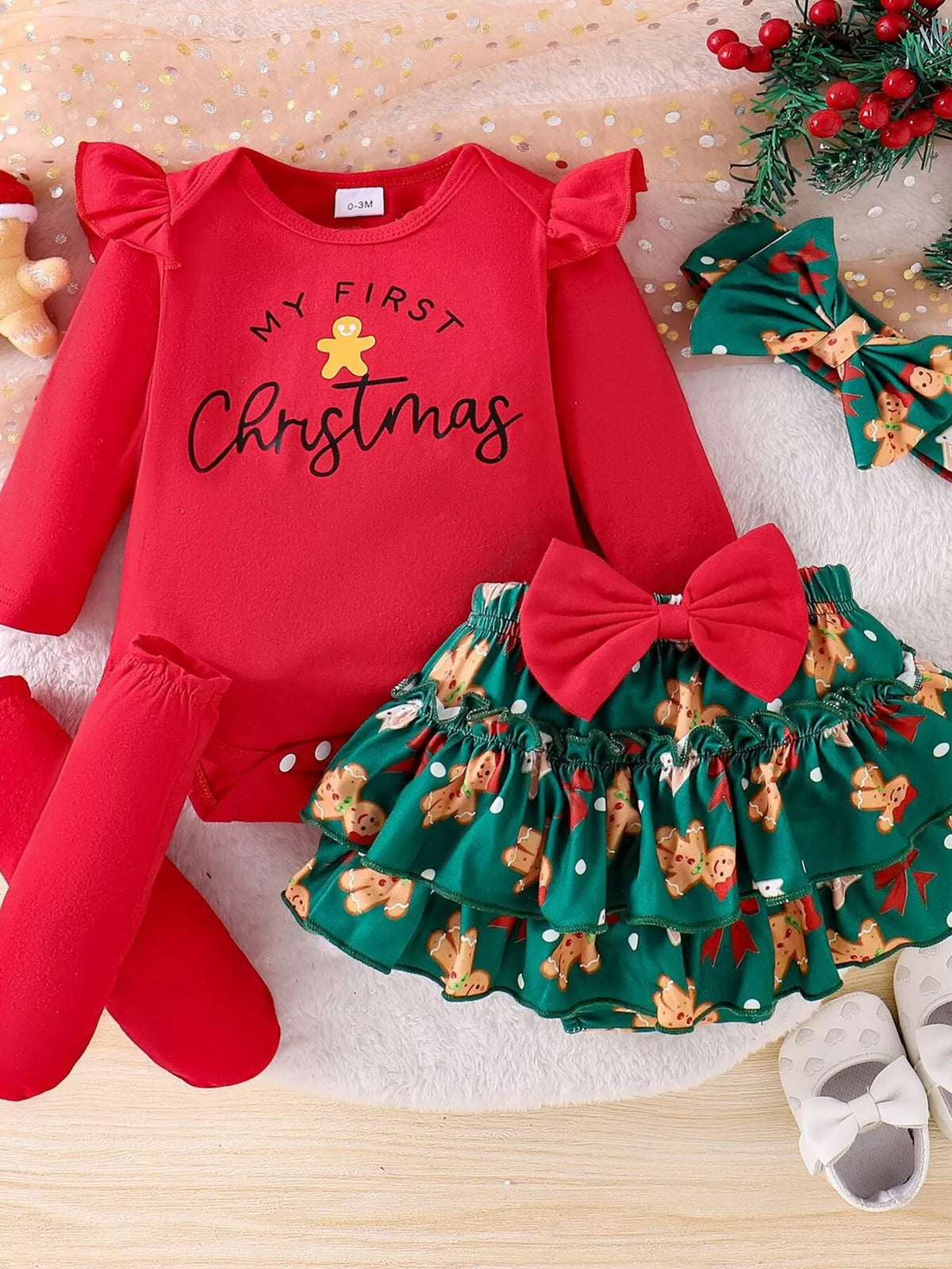 Conjunto de niña con volantes My First Christmas