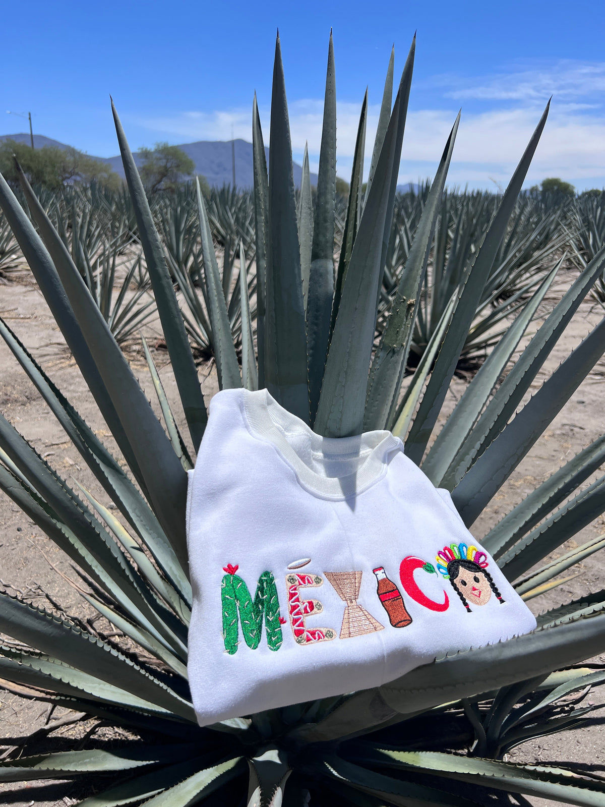 Suéter bordado de México