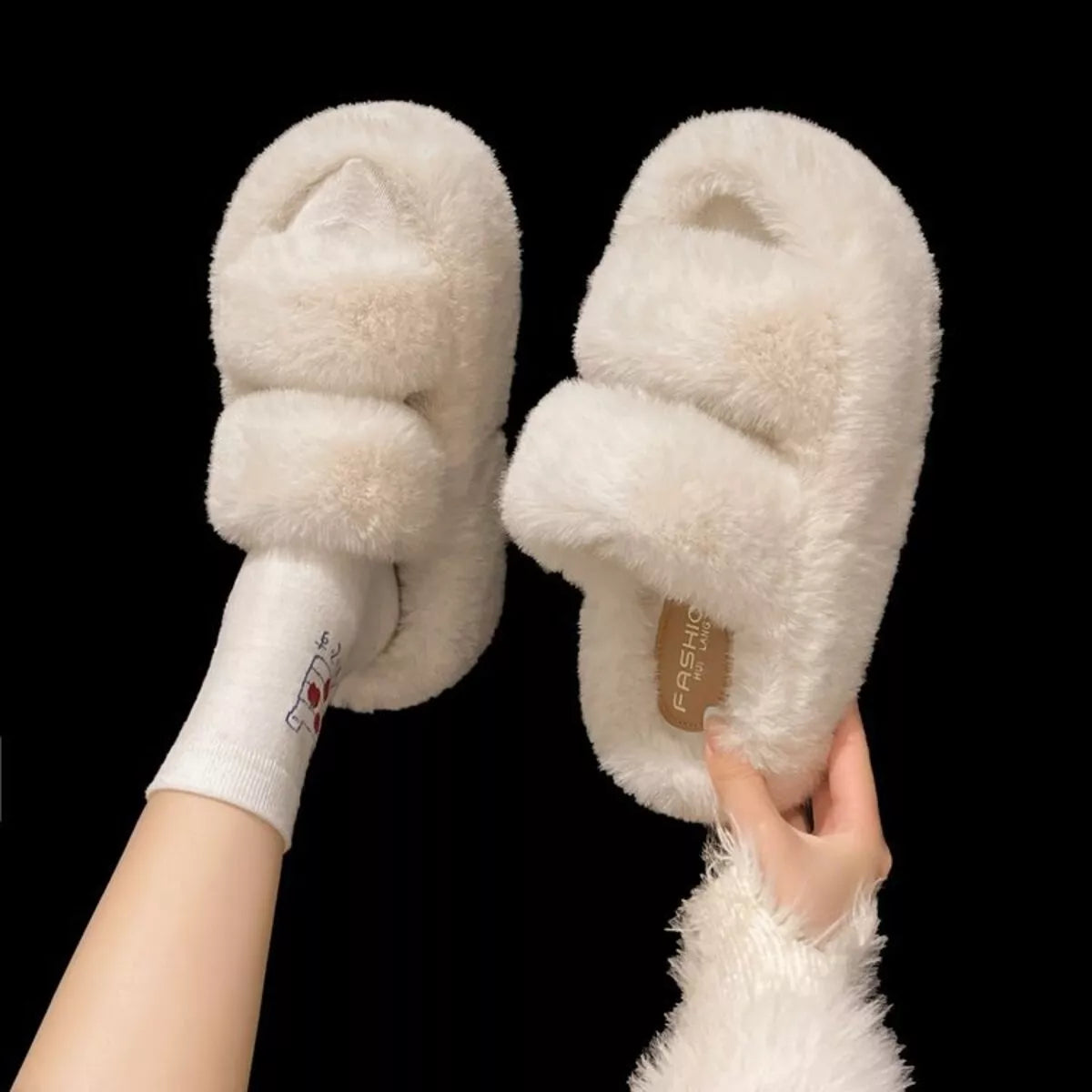 Pantuflas peludas de punta abierta