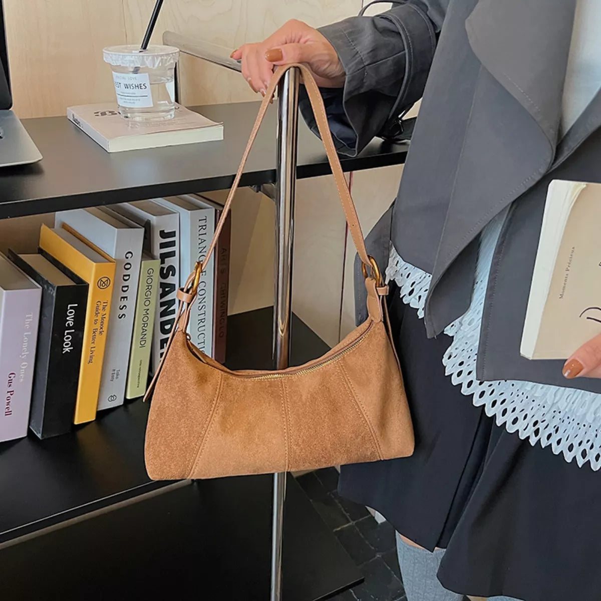 Bolso de hombro ligero de color liso