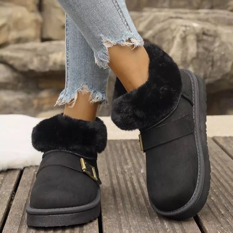 Botas de invierno con hebilla decorativa y ribete de pelo sintético