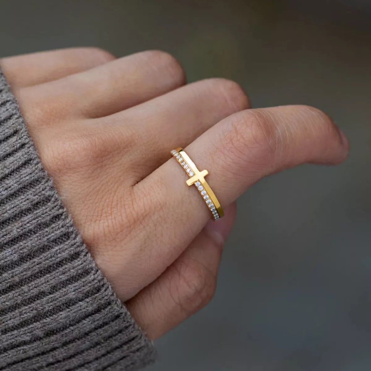 Anillo de plata de ley 925 con cruz