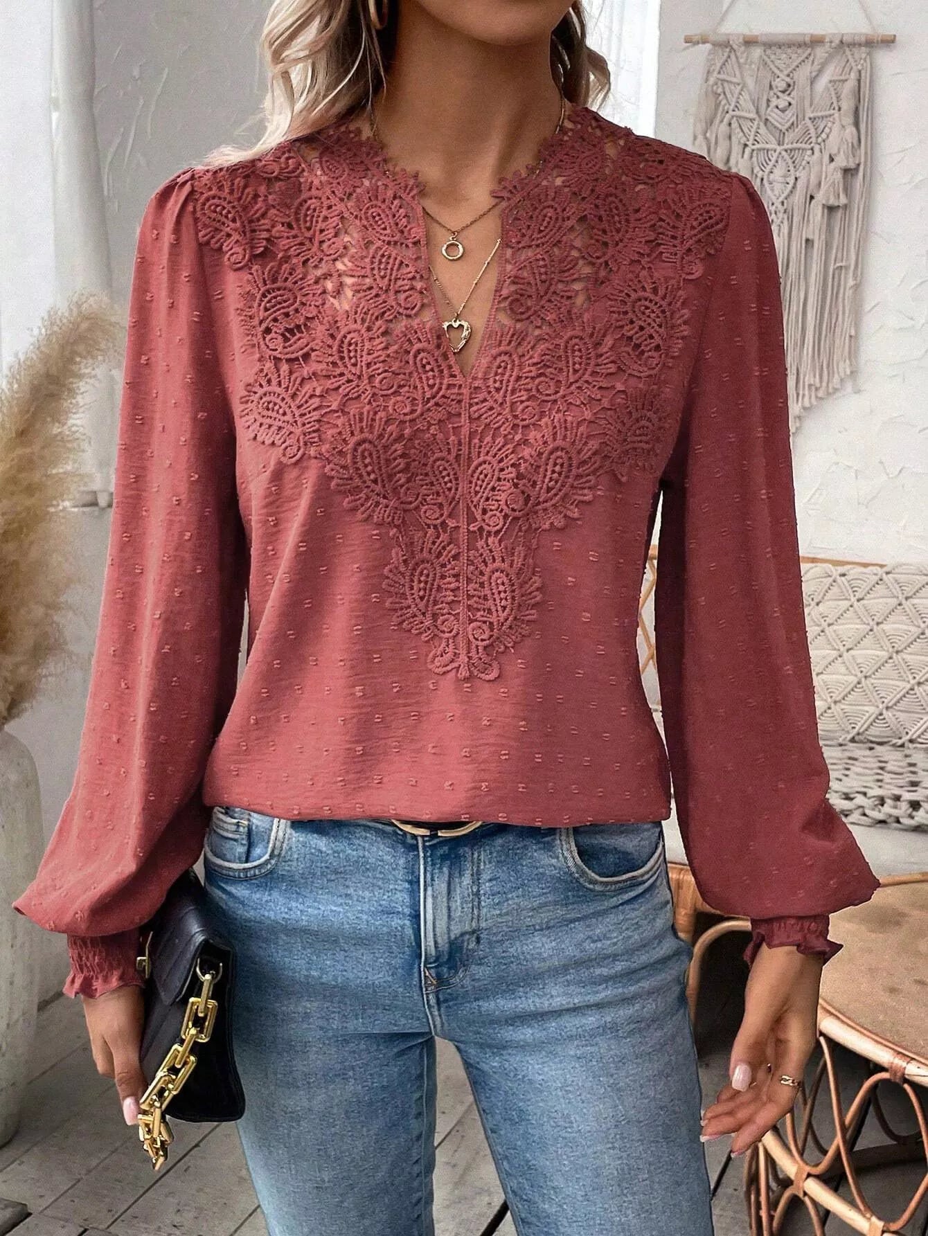 Blusa de manga larga con encaje