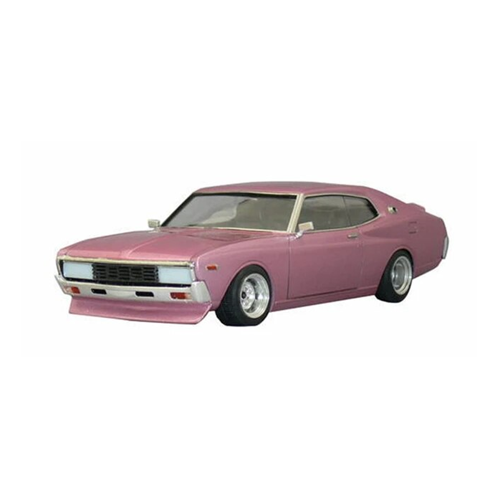 Aoshima: 1/24 Grachan 130 Laurel HT 2000SGX (Nissan) Scale Model Kit 