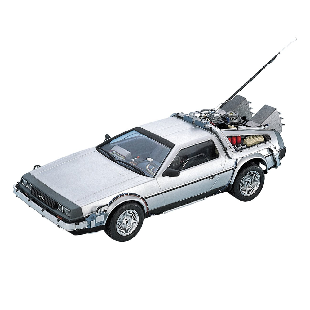 Aoshima: Back to the Future Part I DeLorean 1/24 Scale Model Kit 