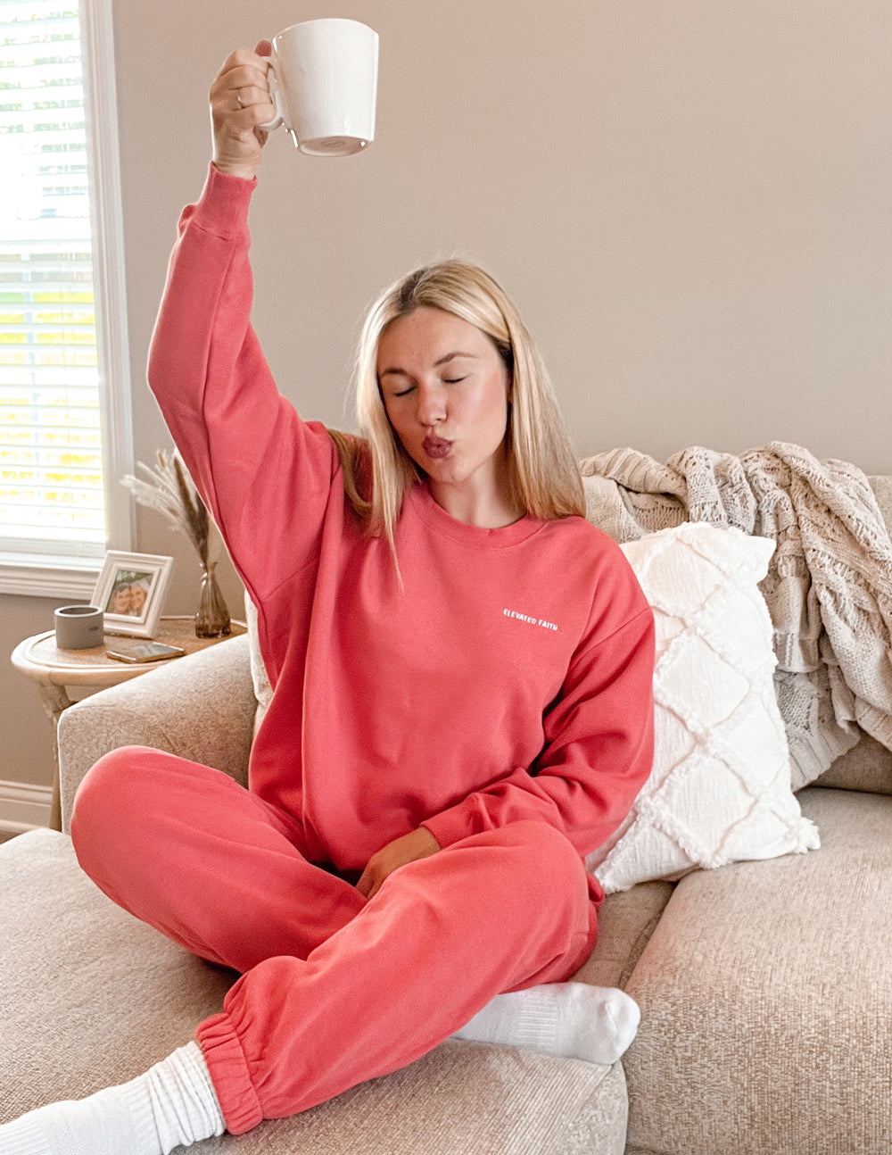 "Basics Canyon" Unisex Crewneck