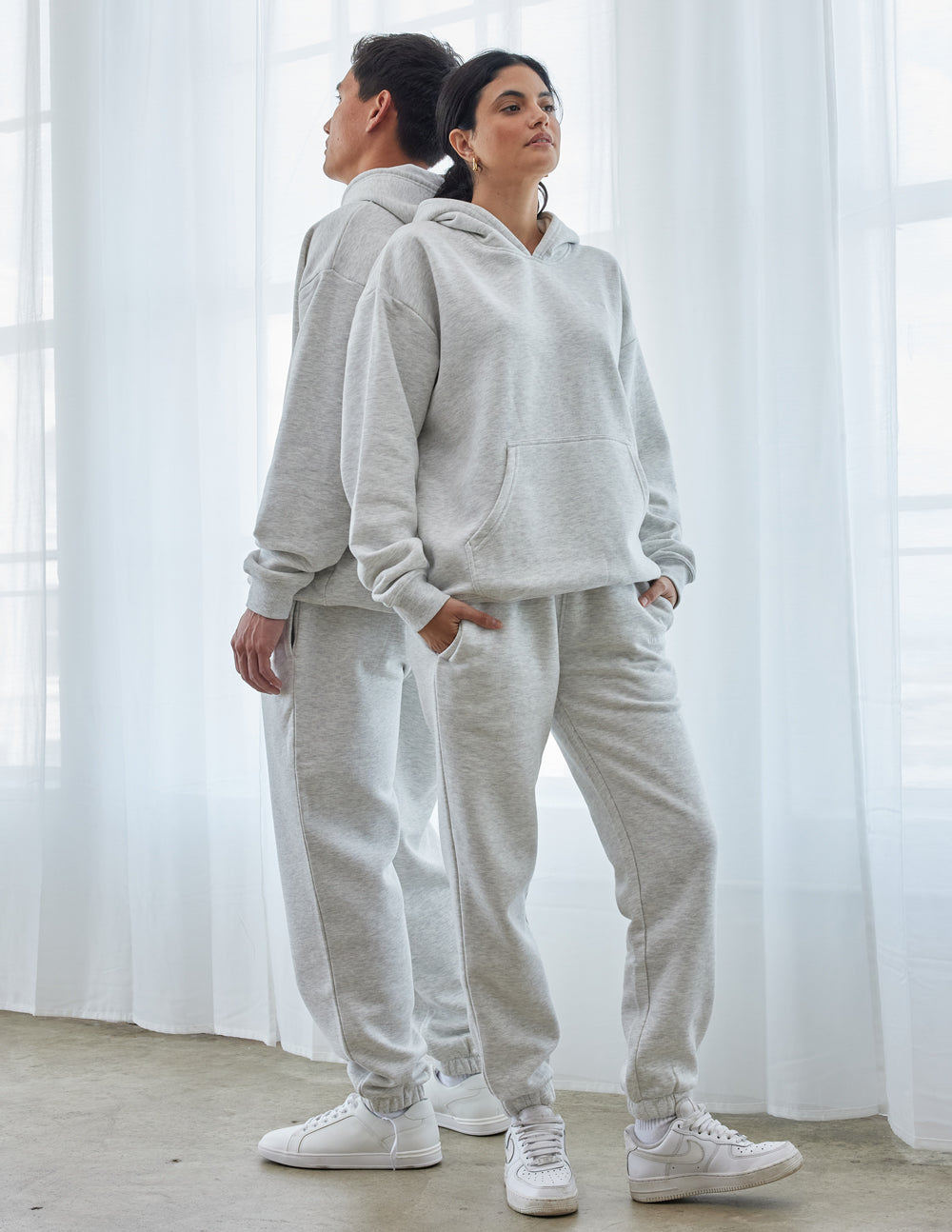 Pantalón deportivo unisex Basics Cloud Grey
