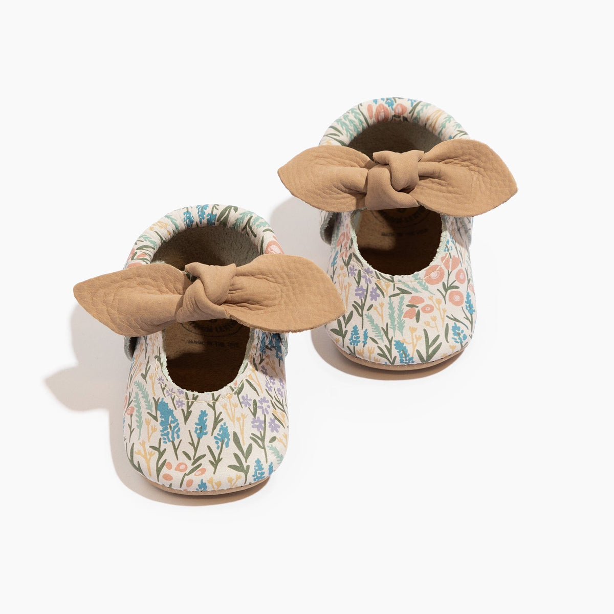 Zapato de bebé con lazo anudado Bloom 