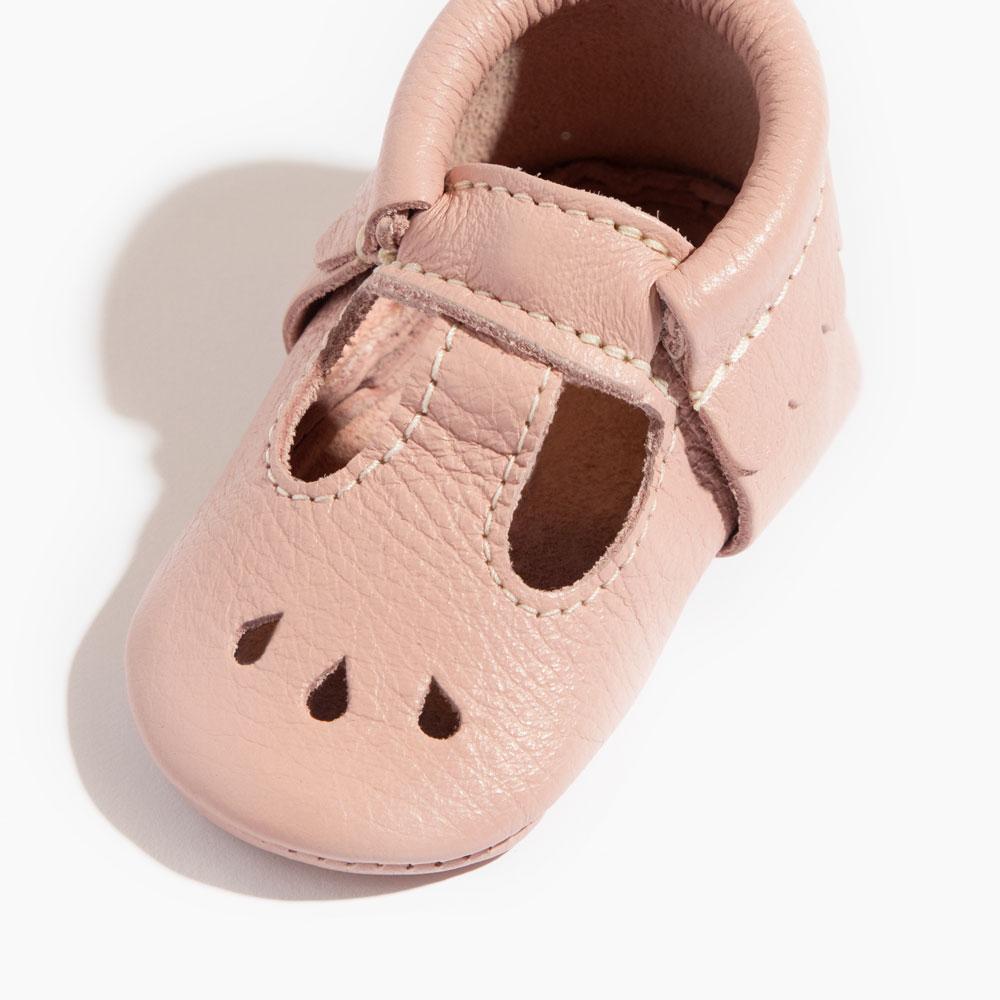Zapato de bebé Mary Jane color rubor