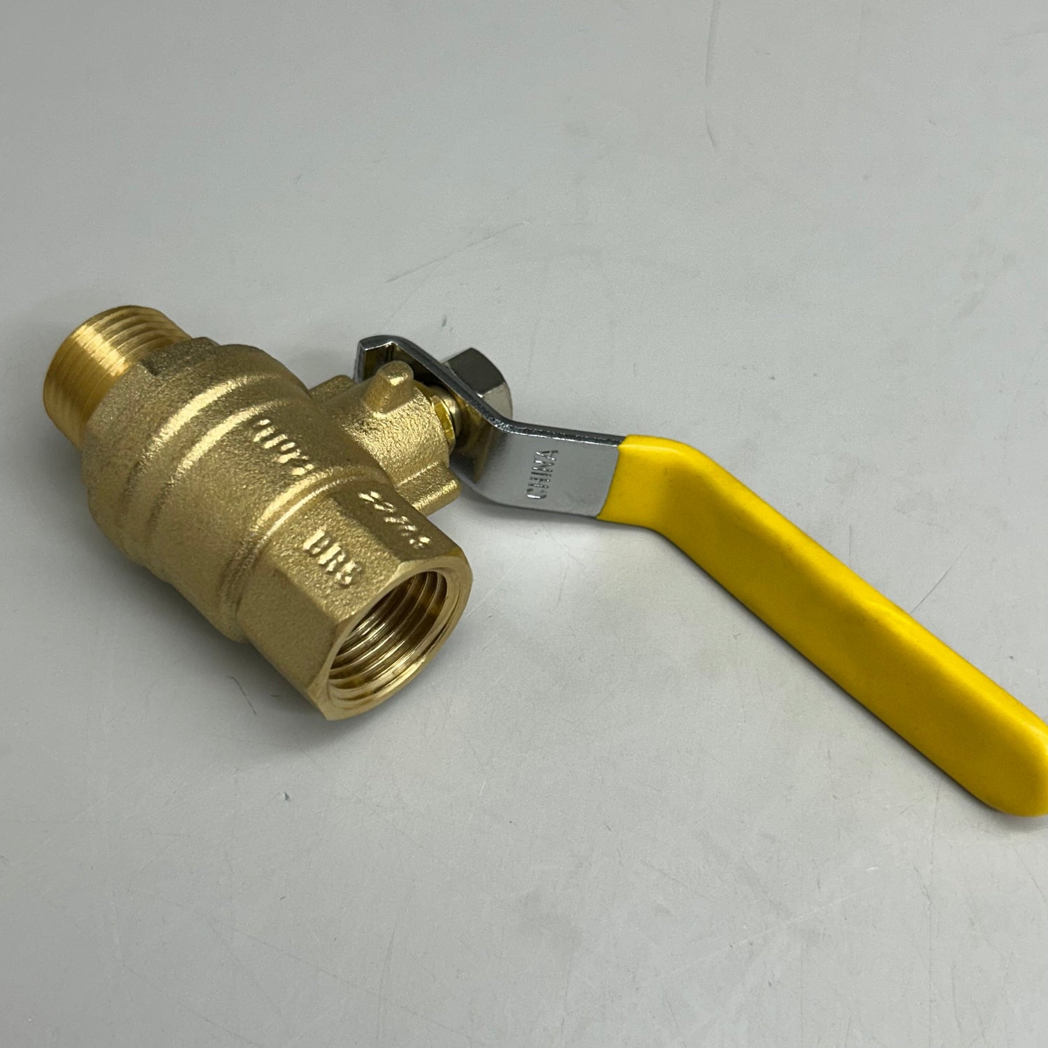 PLASTIC PROCESS EQUIPMENT Válvula de bola de gas - Paso total 1.5" Latón 600WOG 150SWP