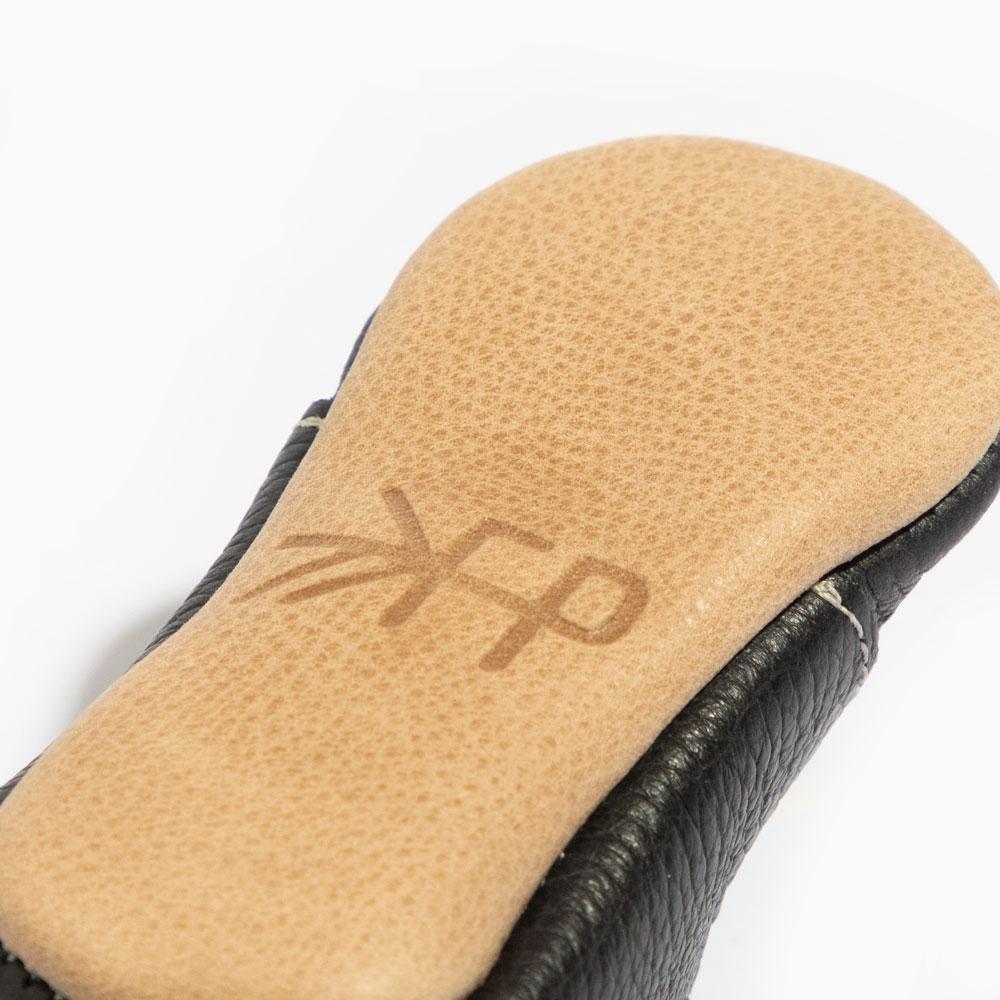 Zapato Oxford de bebé color ébano