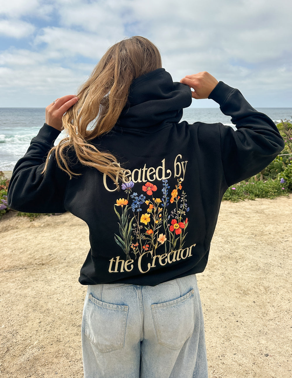 Sudadera con capucha unisex creada por el creador