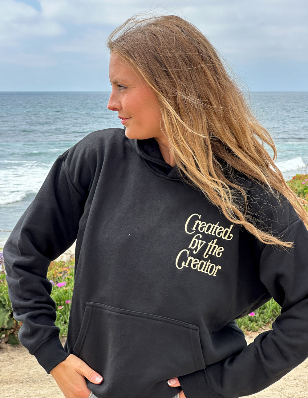 Sudadera con capucha unisex creada por el creador