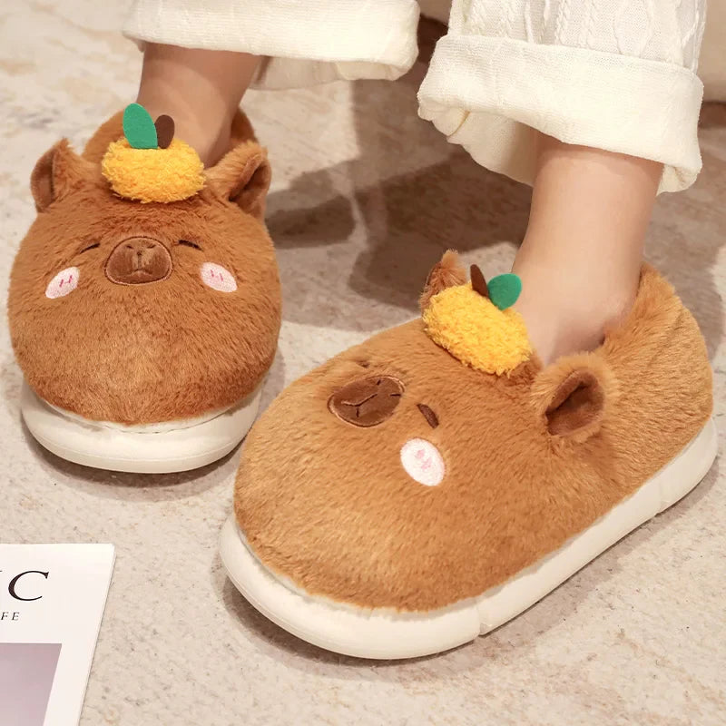 Lindas pantuflas de capibara