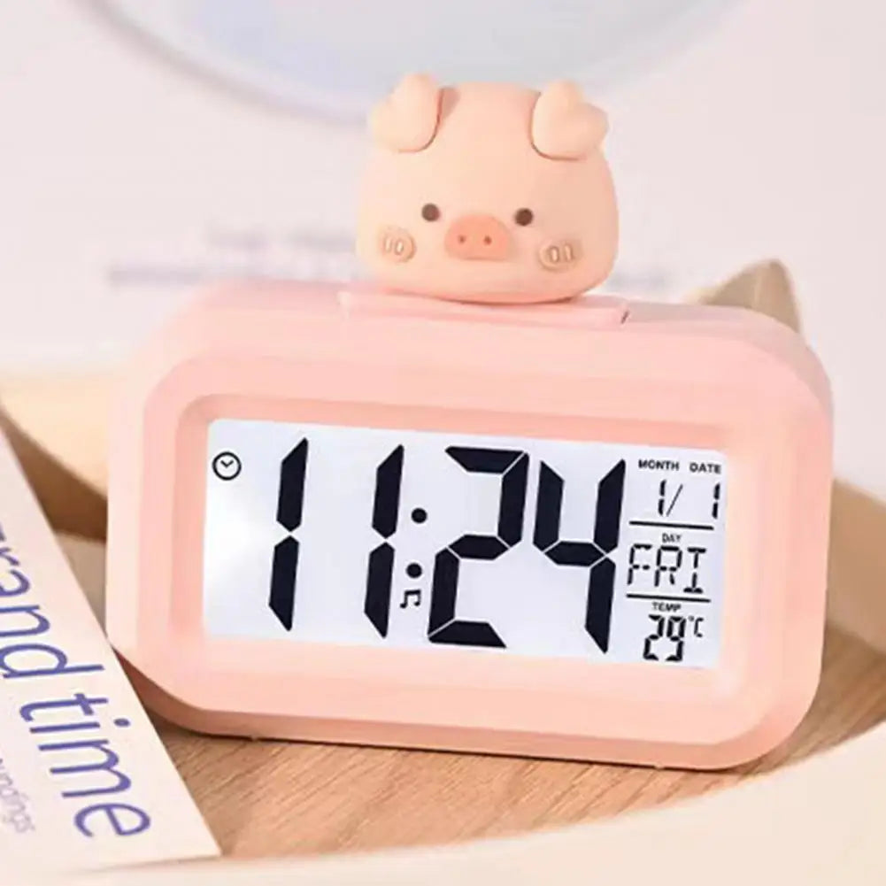 Reloj despertador digital con bonito cerdo
