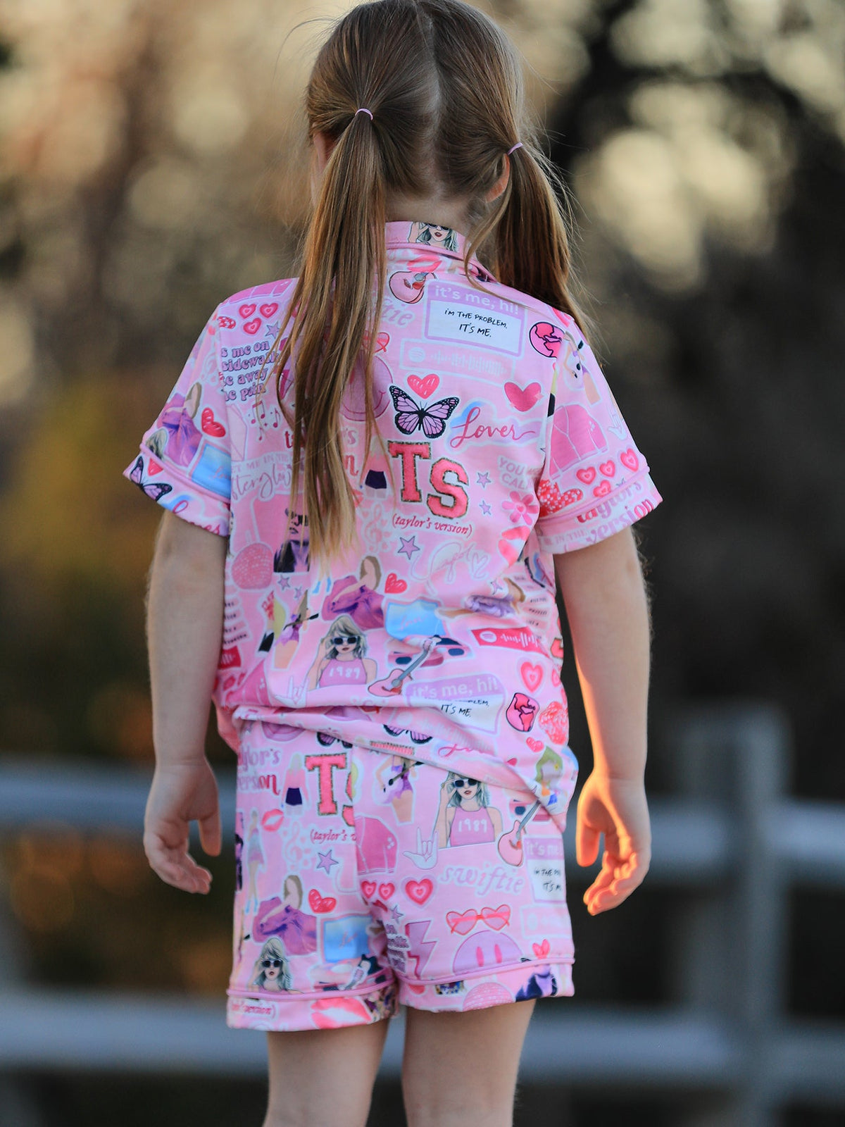 Conjunto de pijama rosa de manga corta con botones y solapa TS