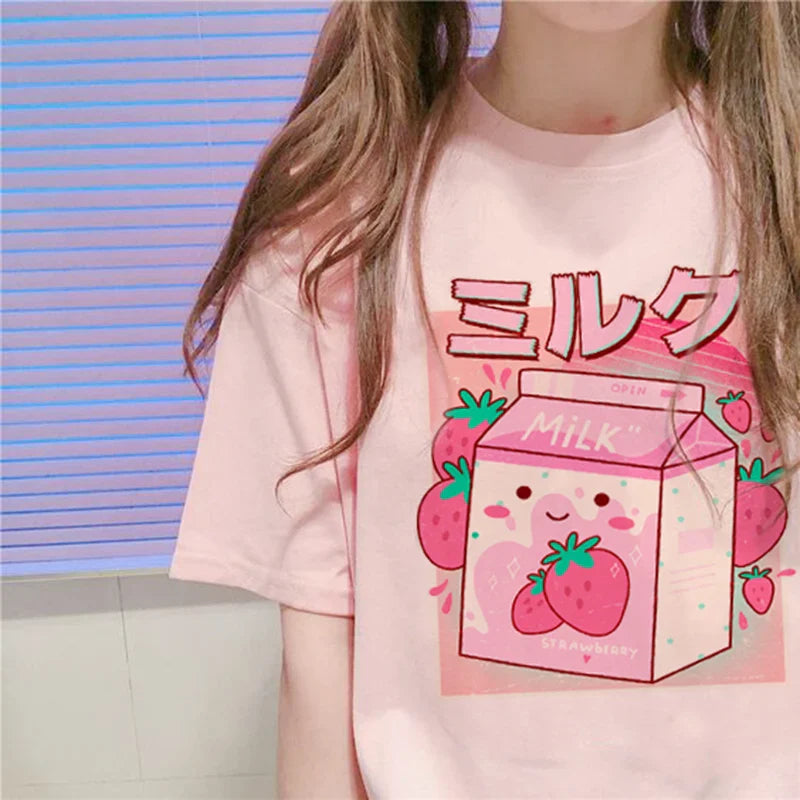 Camiseta japonesa de leche de fresa