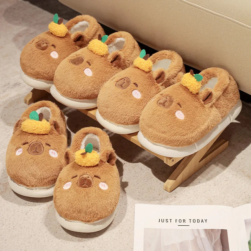 Lindas pantuflas de capibara