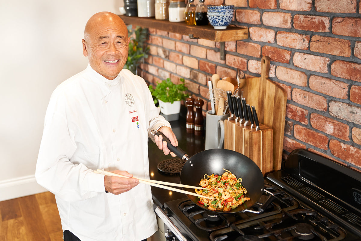 Wok antiadherente de acero al carbono Ken Hom Excellence, 12 pulgadas