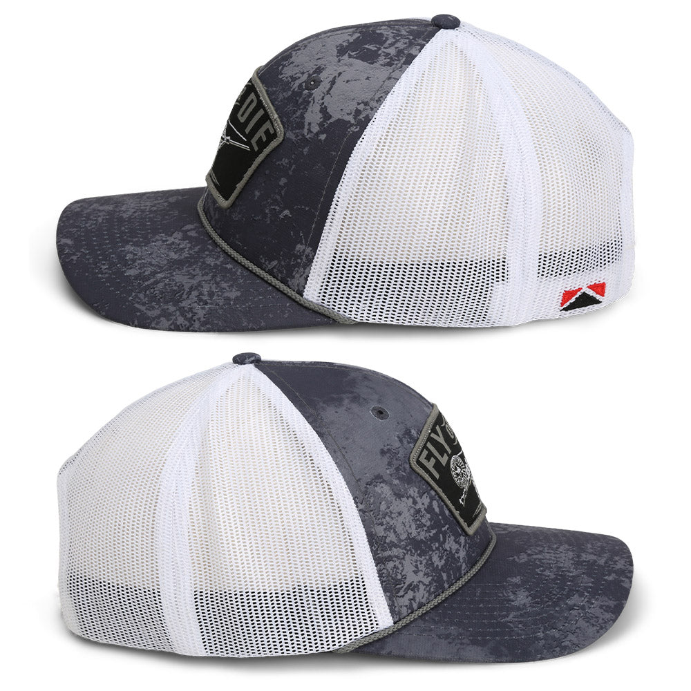 Gorra de pesca con mosca Fly or Die con malla en la parte trasera y cuerda