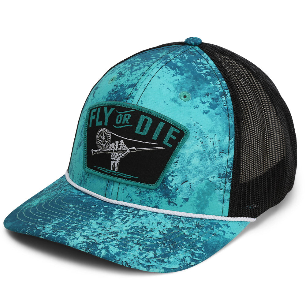 Gorra de pesca con mosca Fly or Die con malla en la parte trasera y cuerda