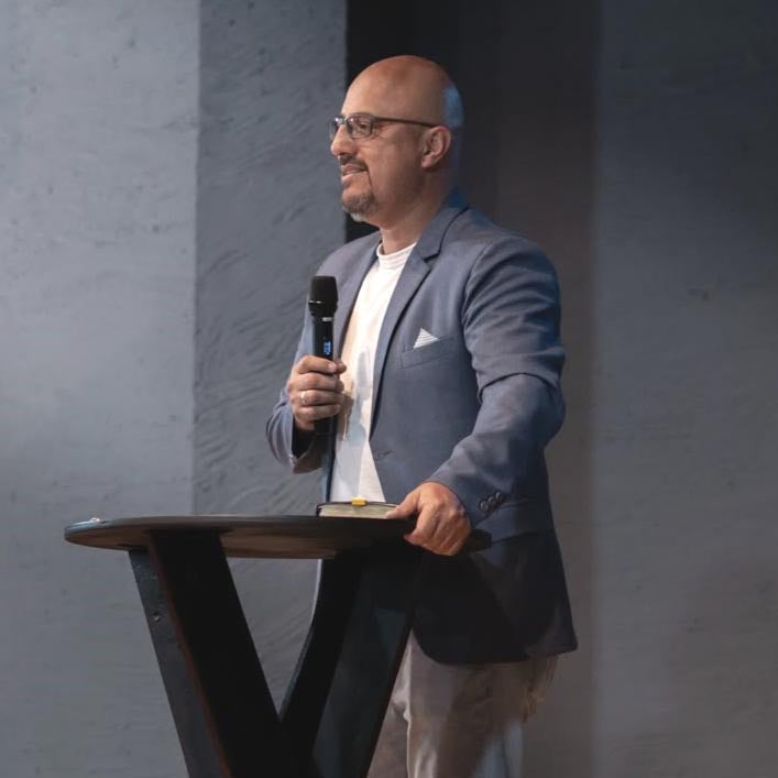 Pastor Christian Garrido