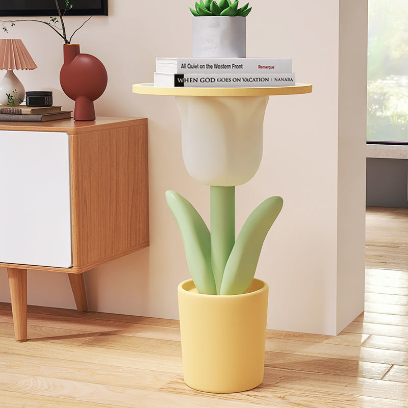 Mesa auxiliar en forma de tulipán