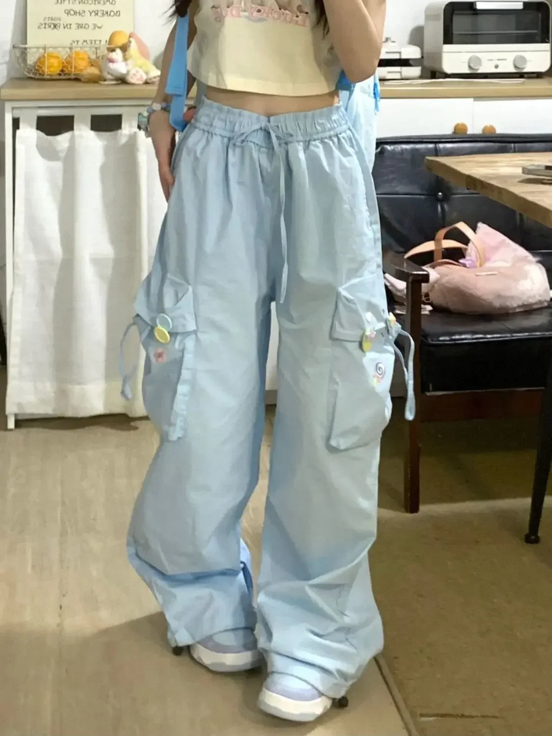 Pantalones cargo pastel