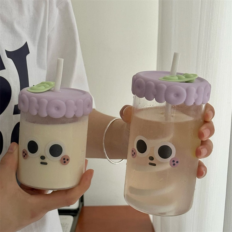 Vasos de cristal con caras divertidas