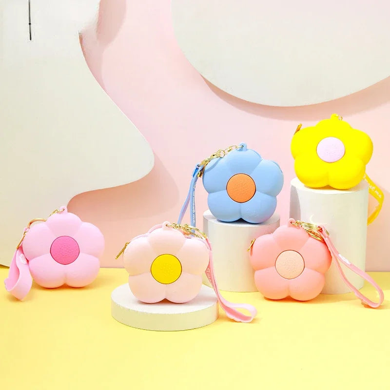 Colgantes de silicona con forma de flor para monedero