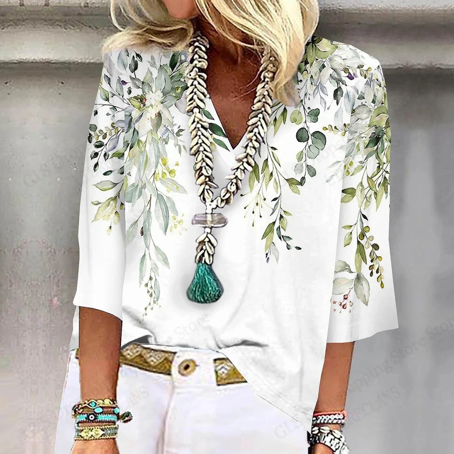 Camiseta de verano 2025 para mujer, con estampado floral 3D, cuello en V, manga corta, talla grande, ropa femenina
