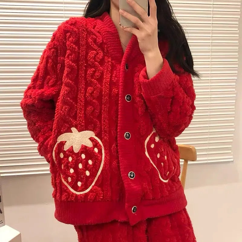 Pijama de invierno de fresa