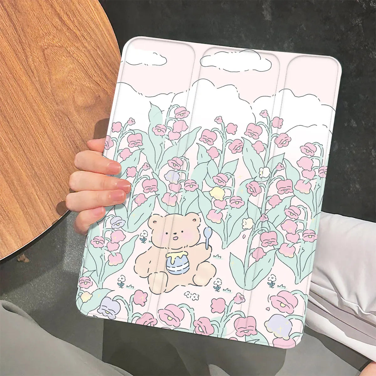 Funda para iPad con diseño de oso de miel y flores