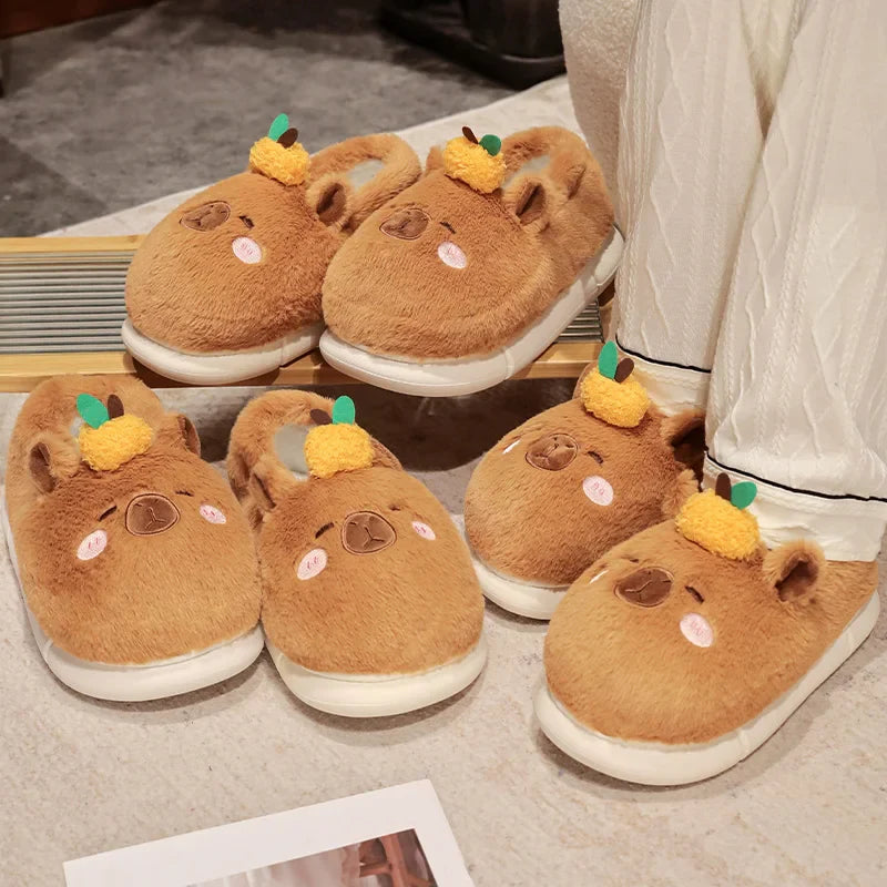 Lindas pantuflas de capibara
