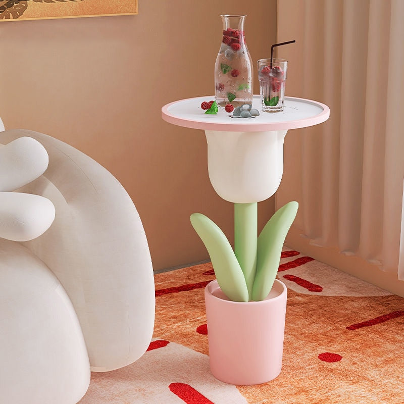 Mesa auxiliar en forma de tulipán