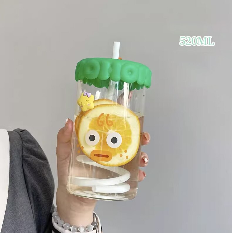 Vasos de cristal con caras divertidas