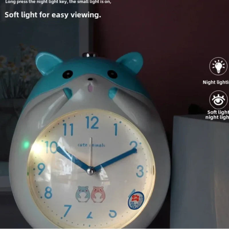 Lindo reloj de hámster y luz nocturna