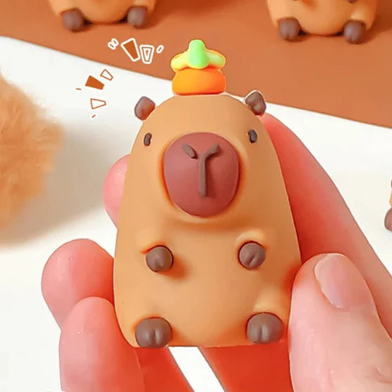 Sacapuntas de carpincho kawaii